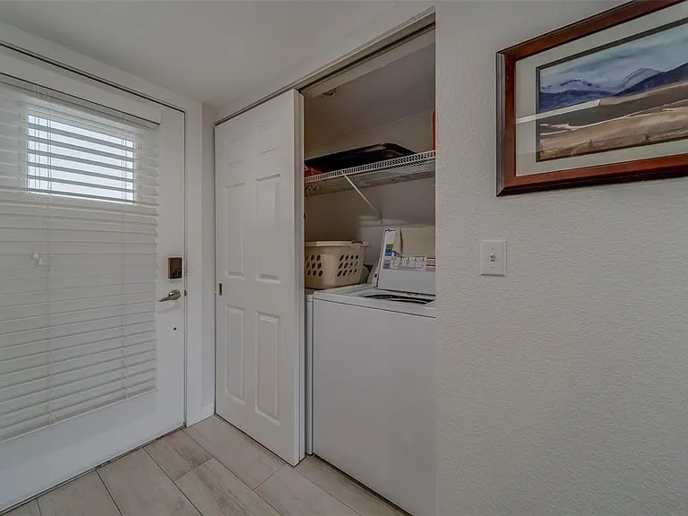 11650 Capri Cir S #105 — Photo 36