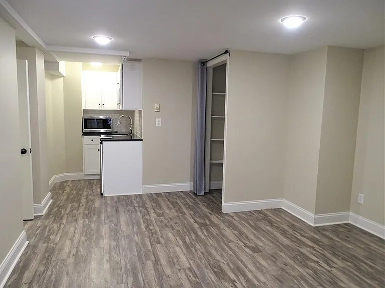 125 E Main St #C — Photo 3