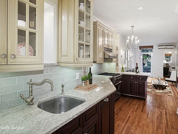 2nd image of 521 E 88th St APT 1C