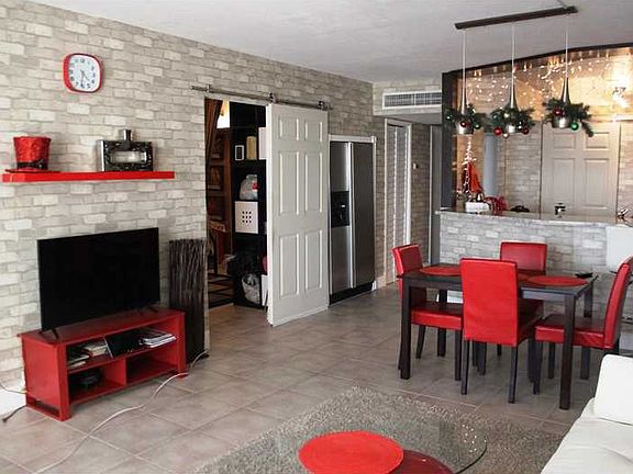 4th image of 1750 NE 191st St #7244