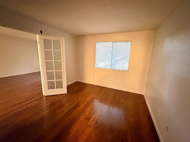 8555 Fairmount Dr #B205 — Photo 7
