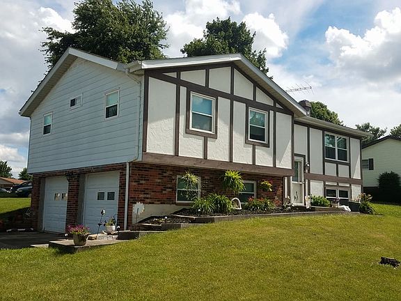 3rd image of 326 Pheasant Run Dr