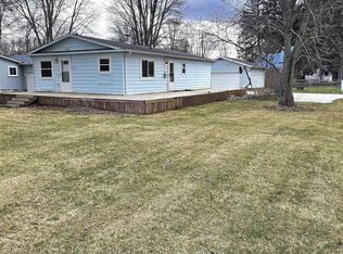 3975 Parker Rd, Fort Gratiot, MI 48059
