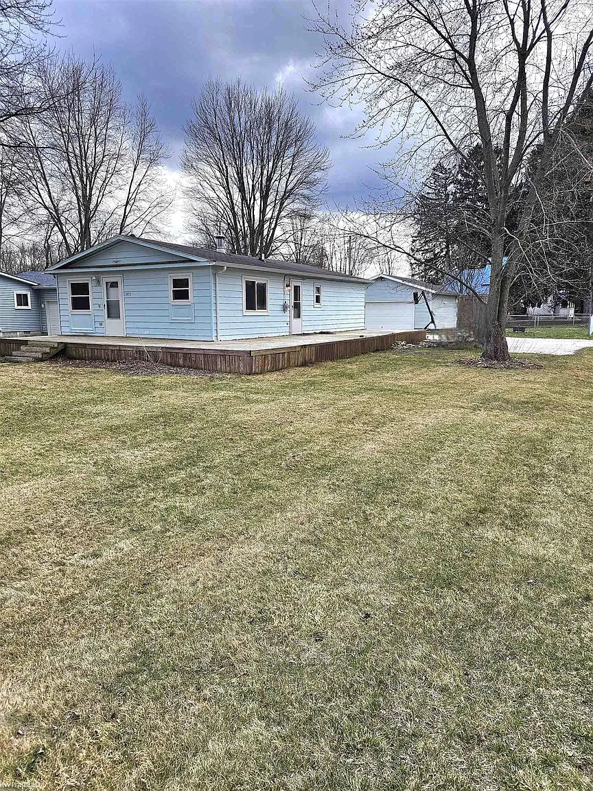 3975 Parker Rd photo 1