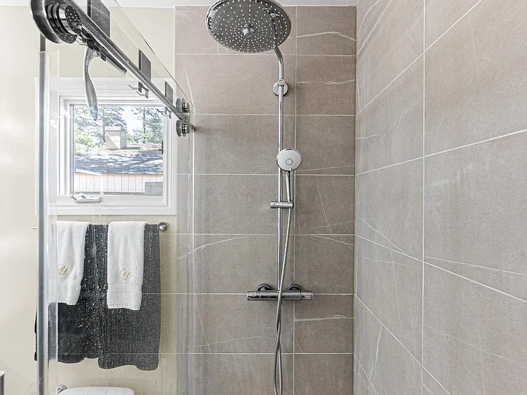 670 Spargur Dr — Photo 18