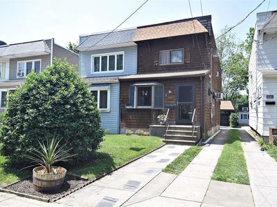 43-44 248th Street, Flushing, NY, 11363