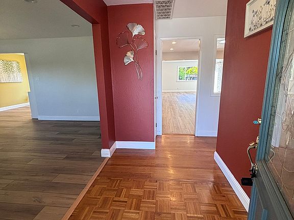 4th image of 1337 Bedford St