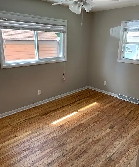 1408 W Clark St — Photo 11