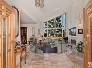 3816 Saint Johnswood Dr, Woodland Hills, CA 91364
