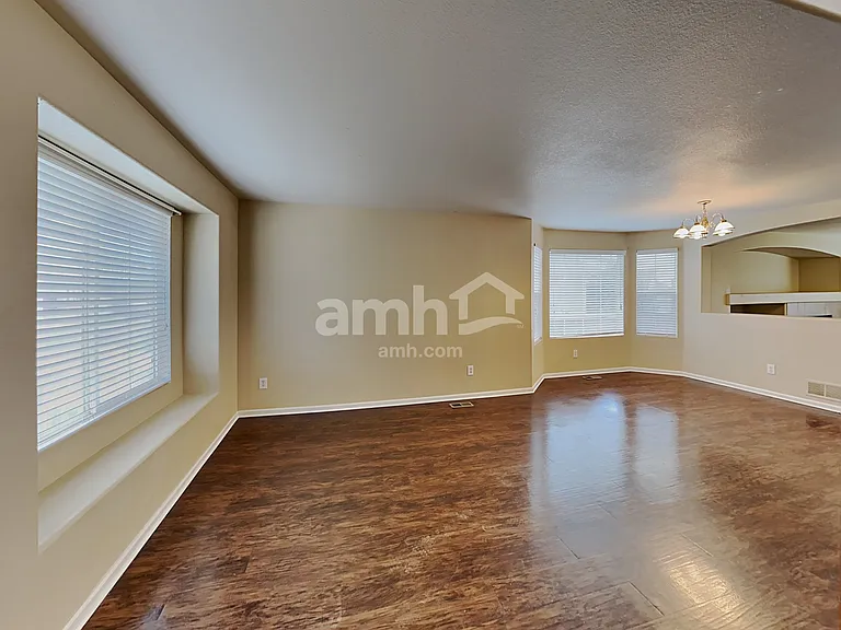 10745 Kalispell St — Photo 8