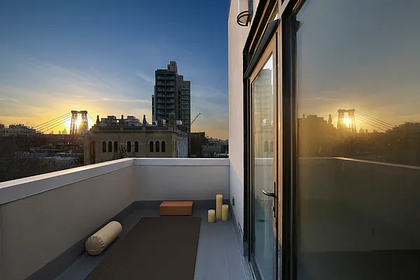 Sold by Compass | media 8