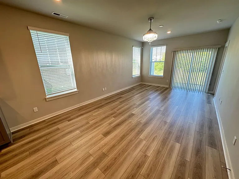 767 Mickelson Way — Photo 5