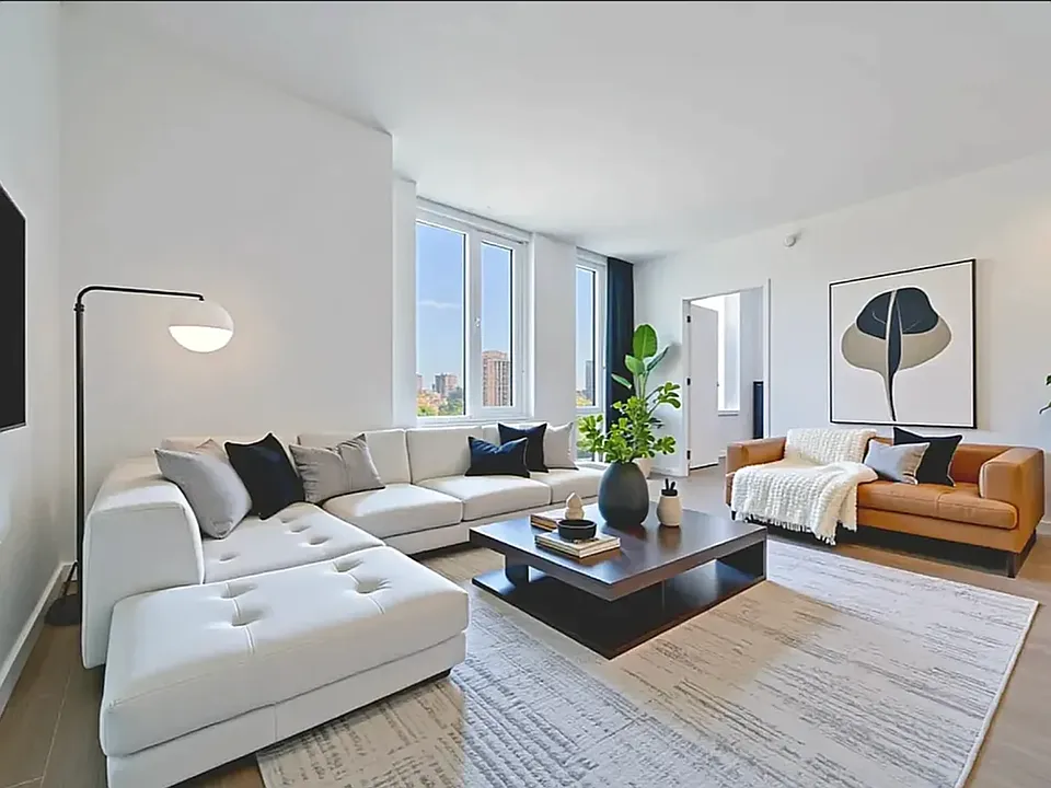 2455 3rd Ave #23M