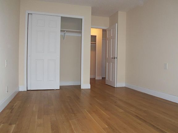 3rd image of 50 Riverdale Ave APT 6F