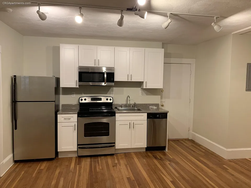 404 Highland Ave #26