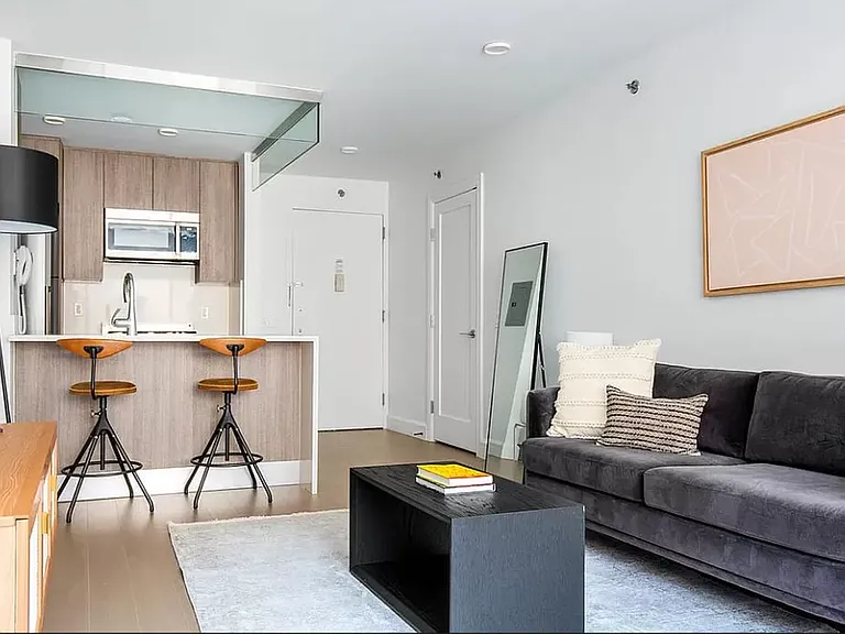 311 W 50th St #7Q — Photo 5