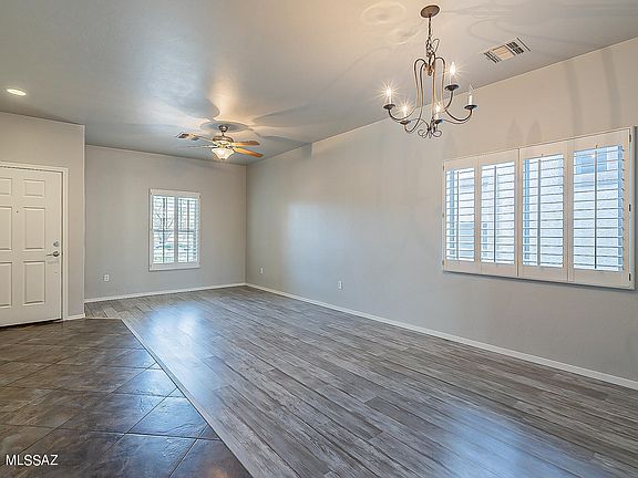 5th image of 810 W Calle Valenciana