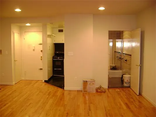 Rented by Oxford Property Group | media 17