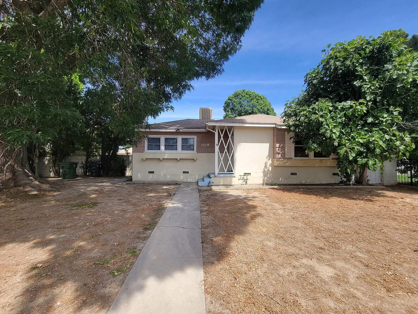 **Price Reduced** Spacious 3 Bedroom Canoga Park House — Photo 1