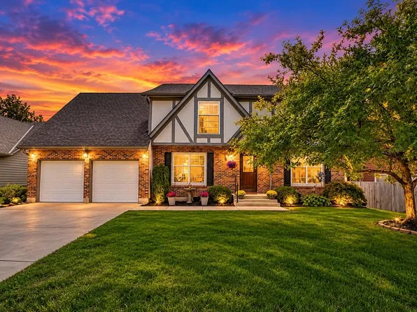 11609 W 116th St, Overland Park, KS 66210