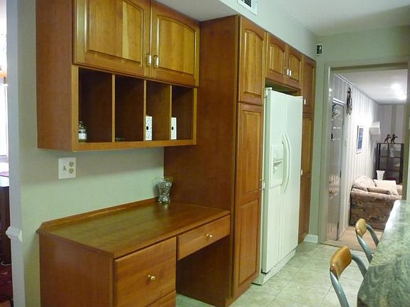Kitchen Desk & pantry
