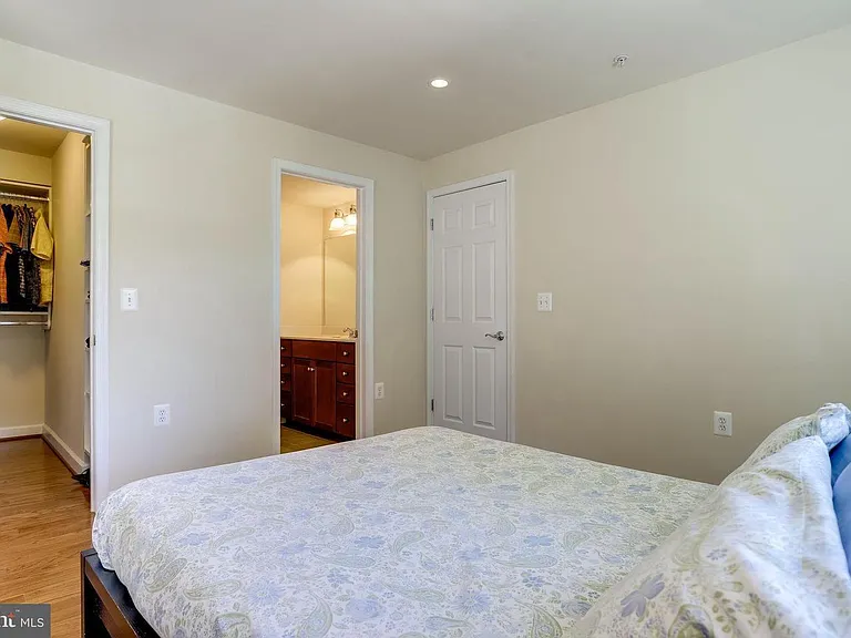 4141 S Four Mile Run Dr #203 — Photo 7