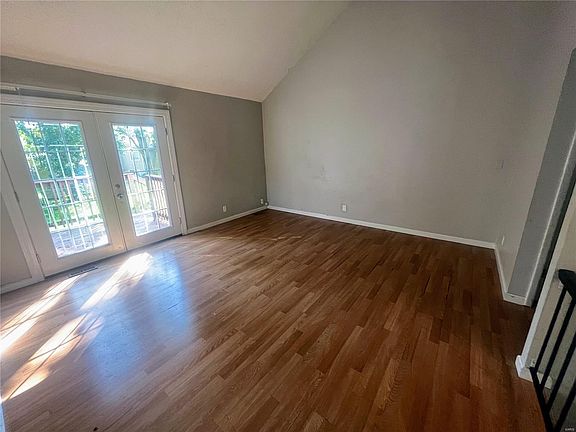4th image of 1635 Woodman Dr
