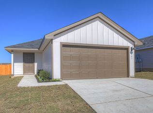 403 Wild Goose Dr, Luling, TX 78648