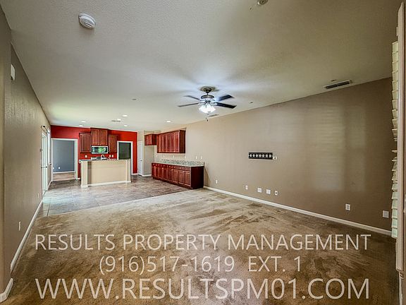 4th image of 2905 Market St