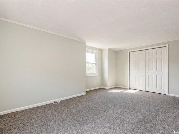 5th image of 5 7th St