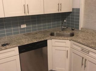 950 N Wolcott Ave APT 1R, Chicago, IL 60622