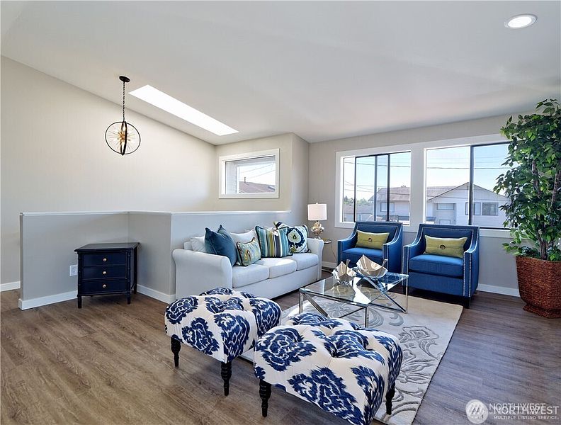 4th image of 6750 28th Avenue S