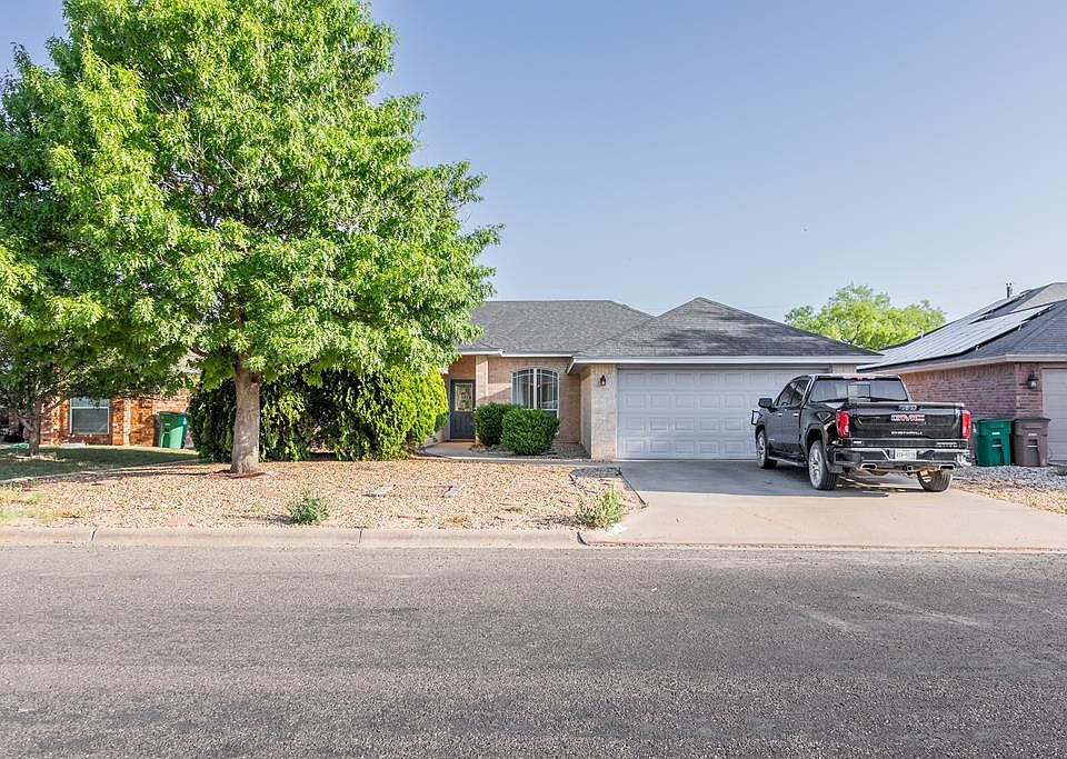 1st image of 1762 Louise Dr