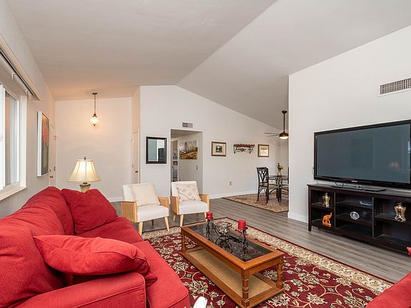 3rd image of 21439 N Palm Desert Dr