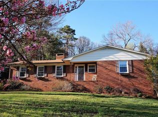 6111 Winview Heights St, Clemmons, NC 27012