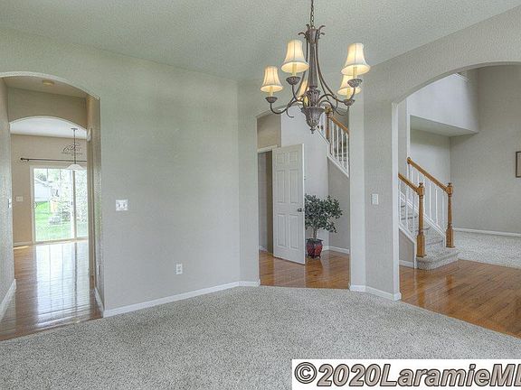 4th image of 2738 Reynolds St