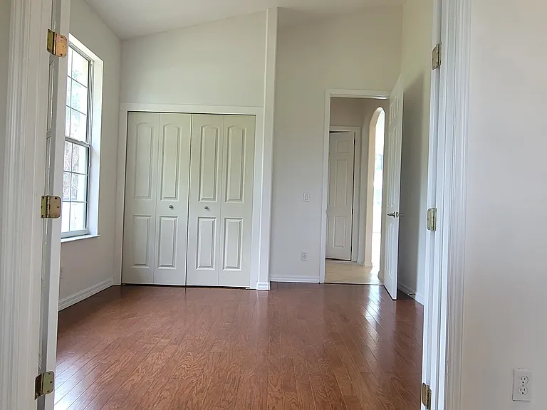 3330 Earle Ct — Photo 16
