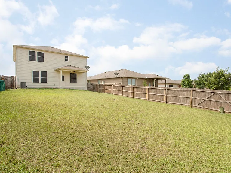 9342 Fisherman Port — Photo 35
