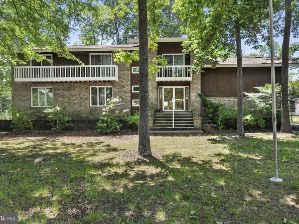 6 Winged Foot Rd, Dover, DE 19904