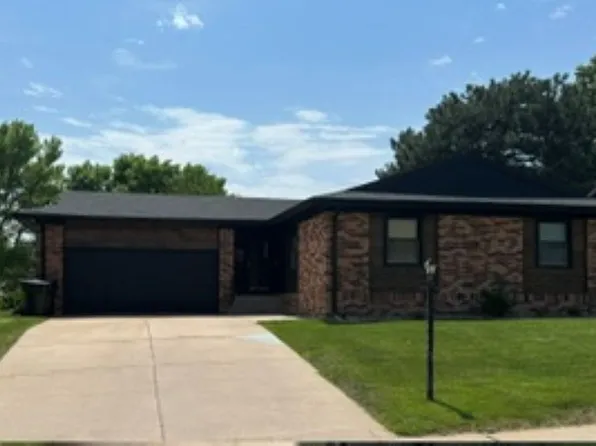 2 Seminole Ln, Kearney, NE 68847