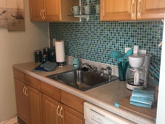 5th image of 801 S Brevard Ave #0