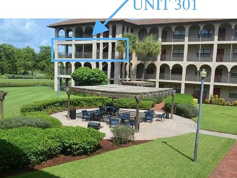 6100 Gulfport Blvd S #301 — Photo 14