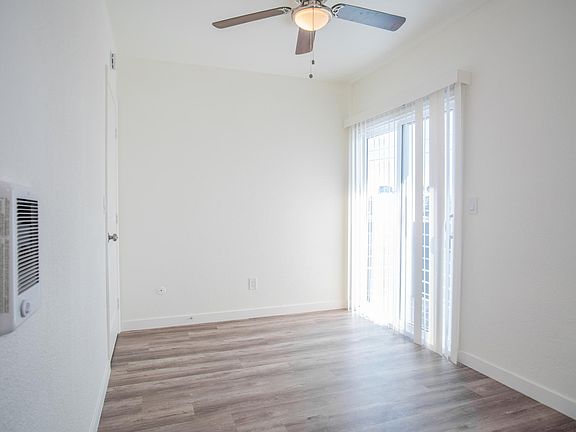 5th image of 4168 32nd St APT 6