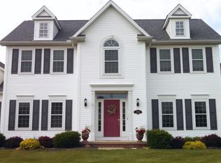 193 Brook View Dr, Cuyahoga Falls, OH 44223