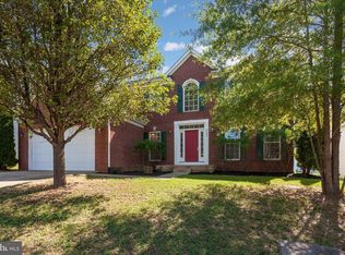 5203 Linden Dr, Fredericksburg, VA 22407