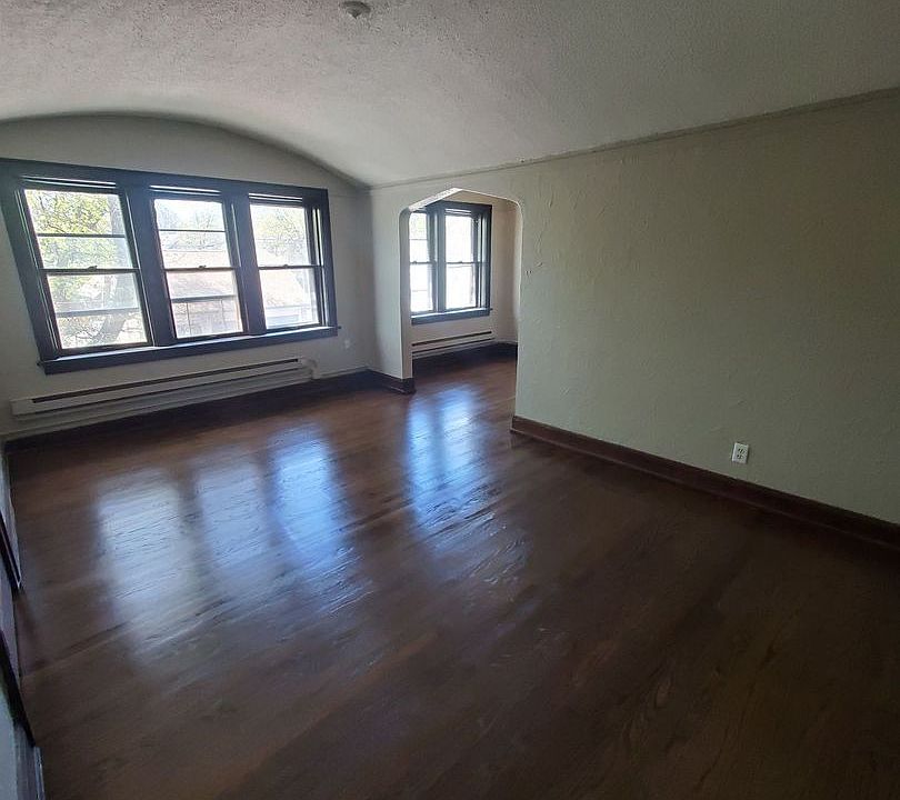 1st image of 330 W Keefe Ave APT 7