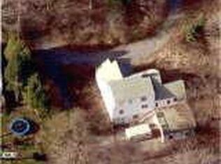 1300 N Benson Rd, Fairfield, CT 06824