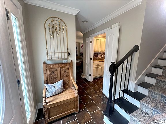 2nd image of 10555 Country Club Dr