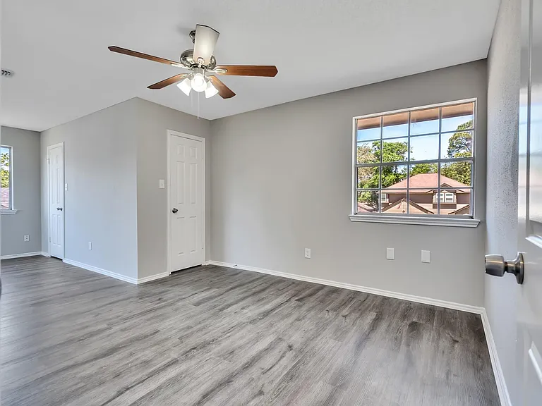4511 Tangle Creek Ln — Photo 15