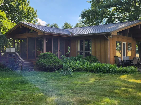 5677 Lehr Rd, Wooster, OH 44691